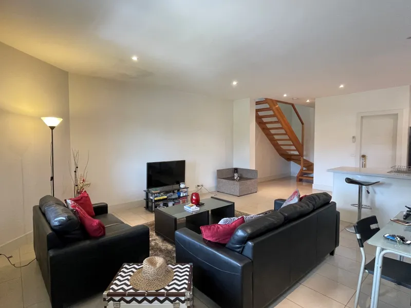 TWO BEDROOM UNIT IN SUPERB LOCATION