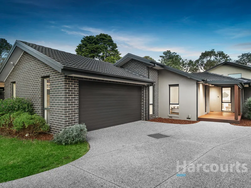 Modern Single Level Jewel in Ultimate Location