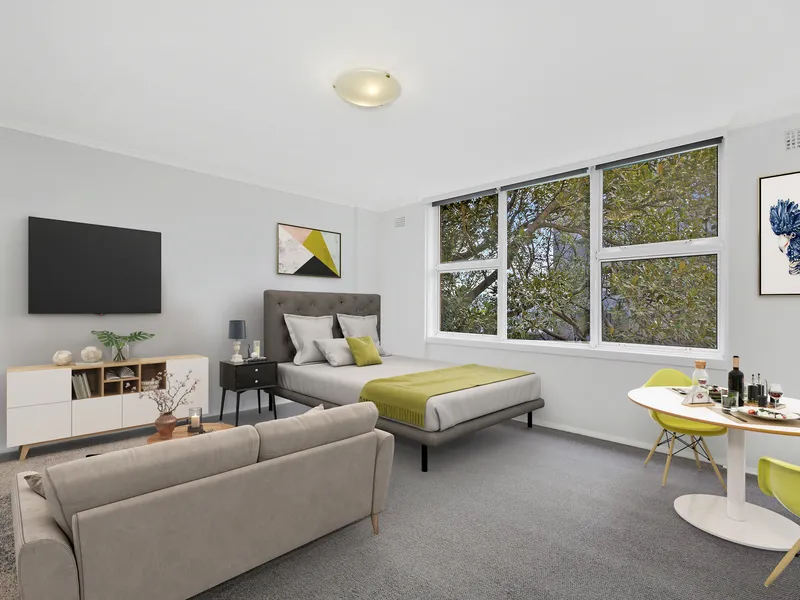 Unfurnished Studio With Parking In Fabulous Location
