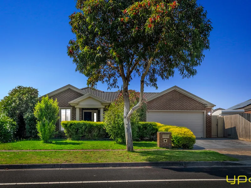 The Perfect Blend of Style & Comfort 