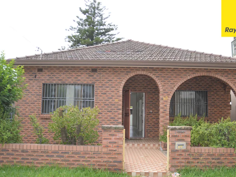 LARGE HOME IN THE HEART OF CAMPSIE