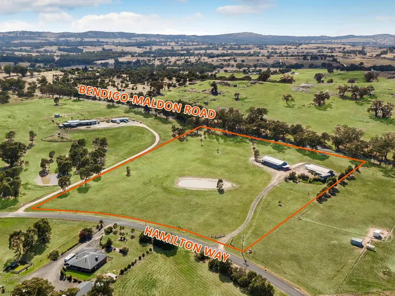2 Homes with Stunning Lifestyle Opportunity on 8.7 Picturesque acres in Lockwood South