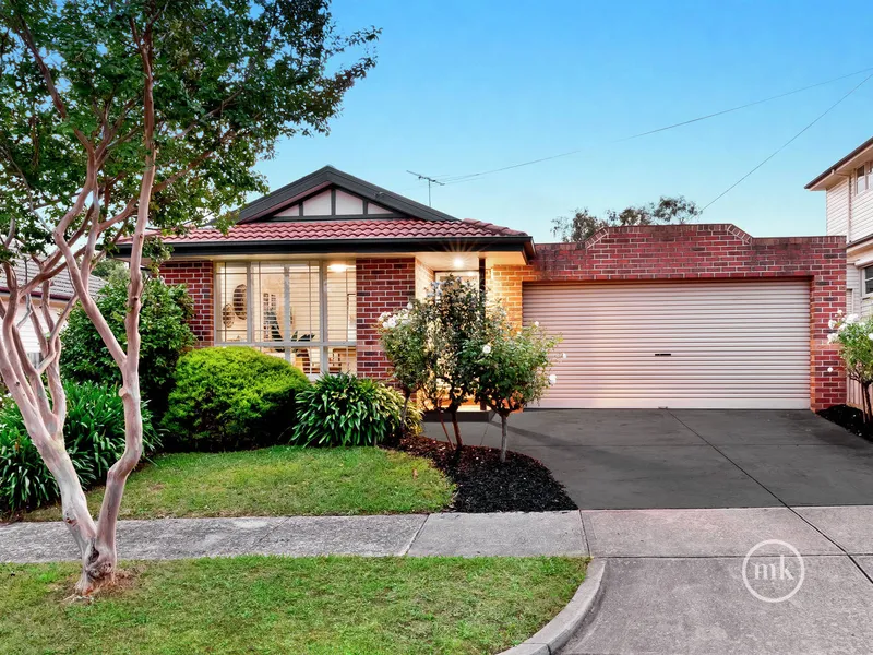 Sunny, Single Level, Standout