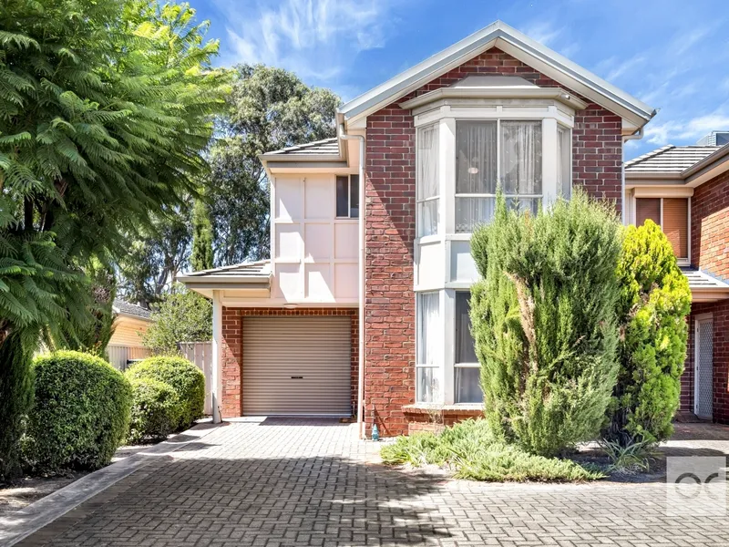 FABULOUS TOWNHOUSE LIVING