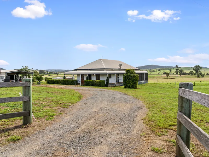 270 Degree Uninterrupted Views Across Paddocks to Rolling Hills