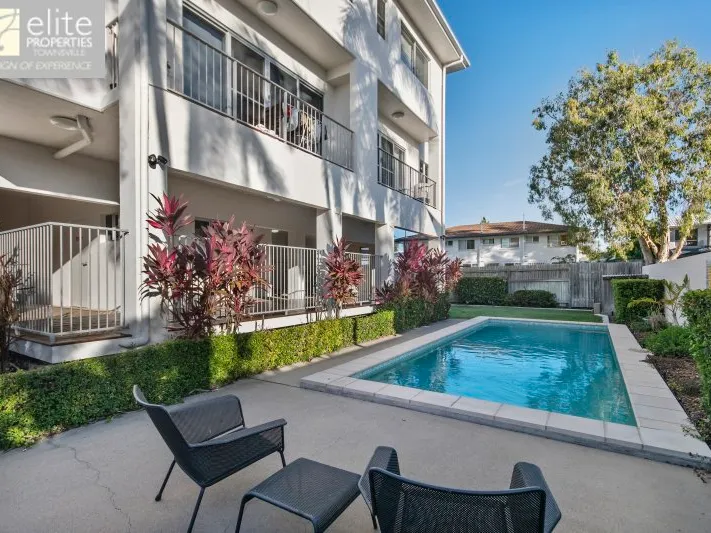 PERFECT SEA CHANGE!! LOCATION LOCATION !!