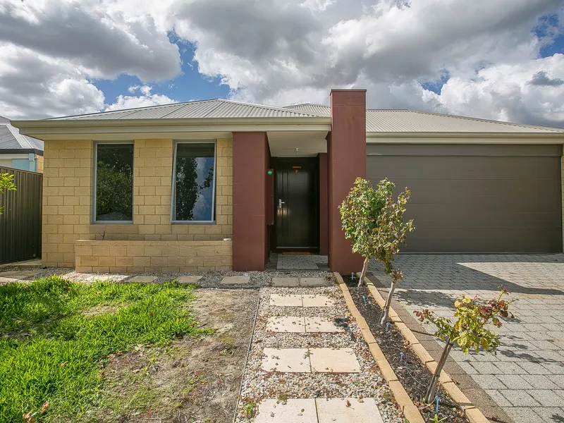 Sleek & Modern, Low-Maintenance, Solar Panels, & Surrounded By Parkland!