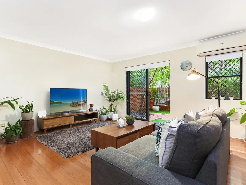 Two bedroom courtyard apartment