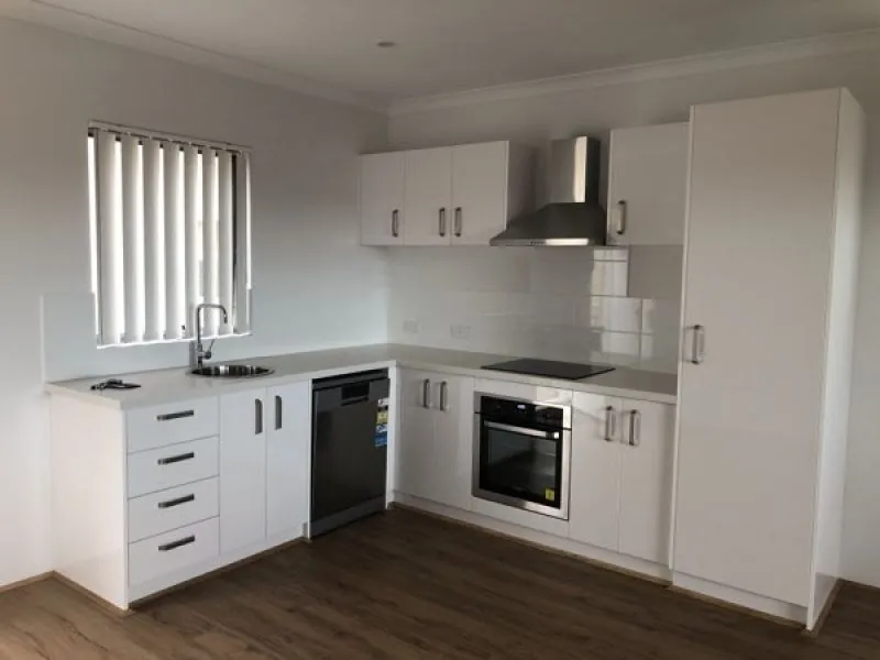 1 bedroom apartment in Bentley - available for rent 8 May