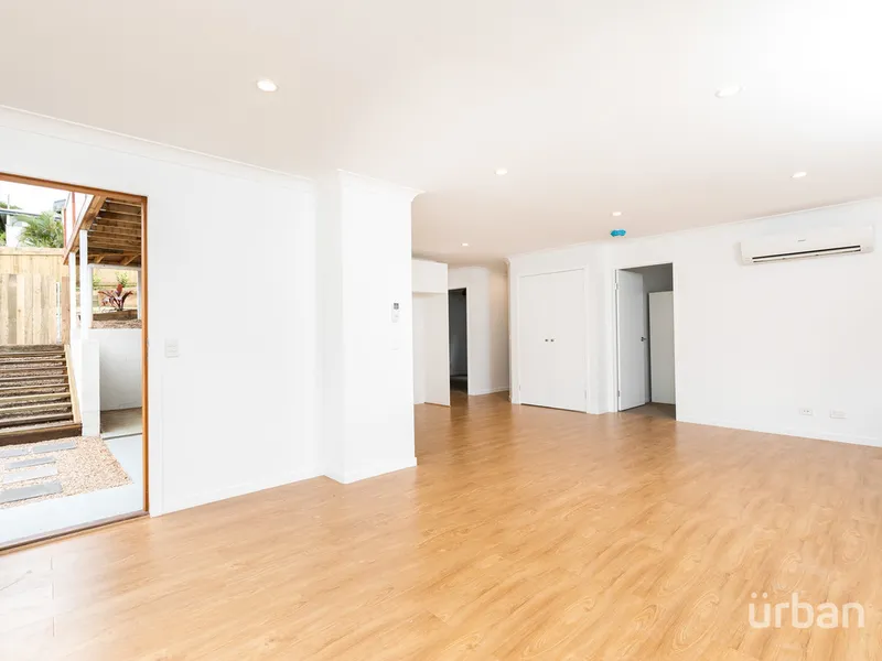 Stunning Near New Ground Floor Apartment