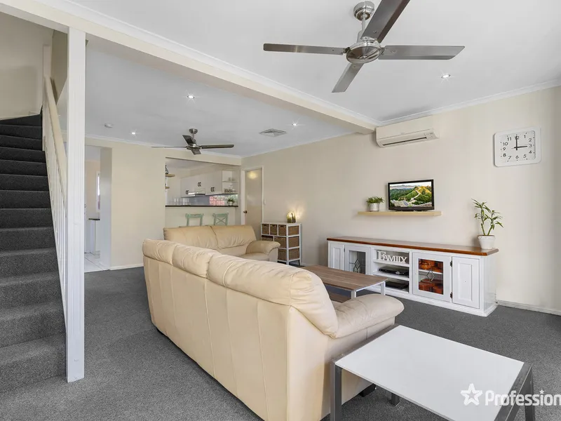 SPACIOUS TWO BED TOWNHOUSE IN RESORT STYLE COMPLEX