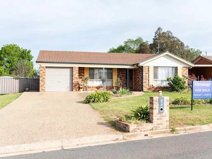 NEAT 4 BEDROOM HOME, GREAT LOCATION