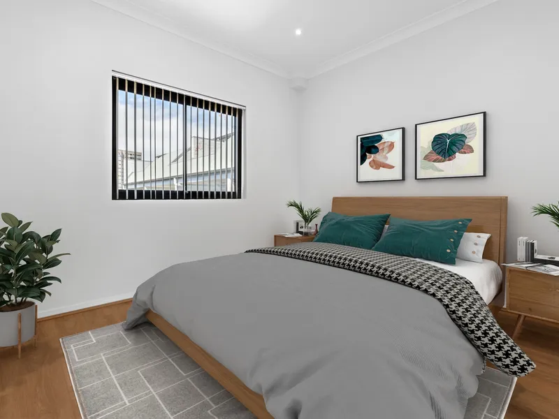 Freshly Renovated Top Floor Apartment!