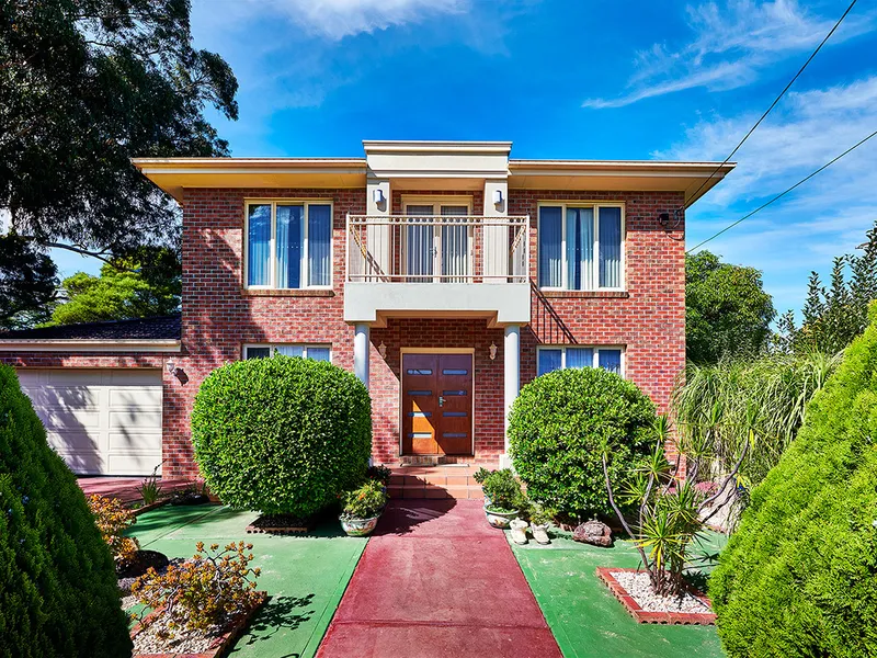 Strong Corner frontage with lots of appeal