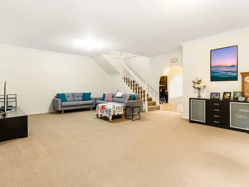 Massive 4 Bed Townhouse in Beacon Hill