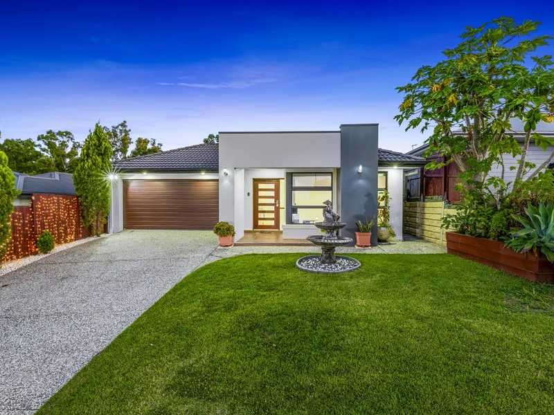 Modern Family Oasis in Augustine Heights: A Tranquil Haven of Comfort and Style