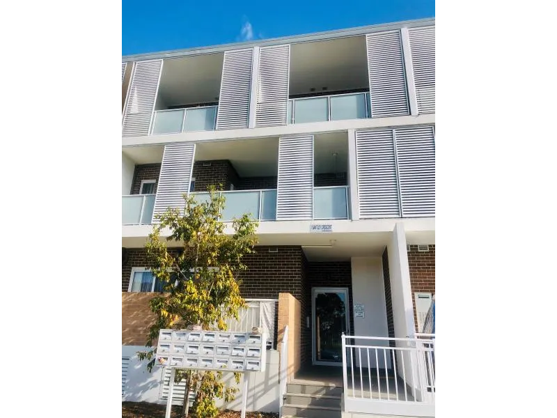 One bedroom Apartment - 20% under market rent!