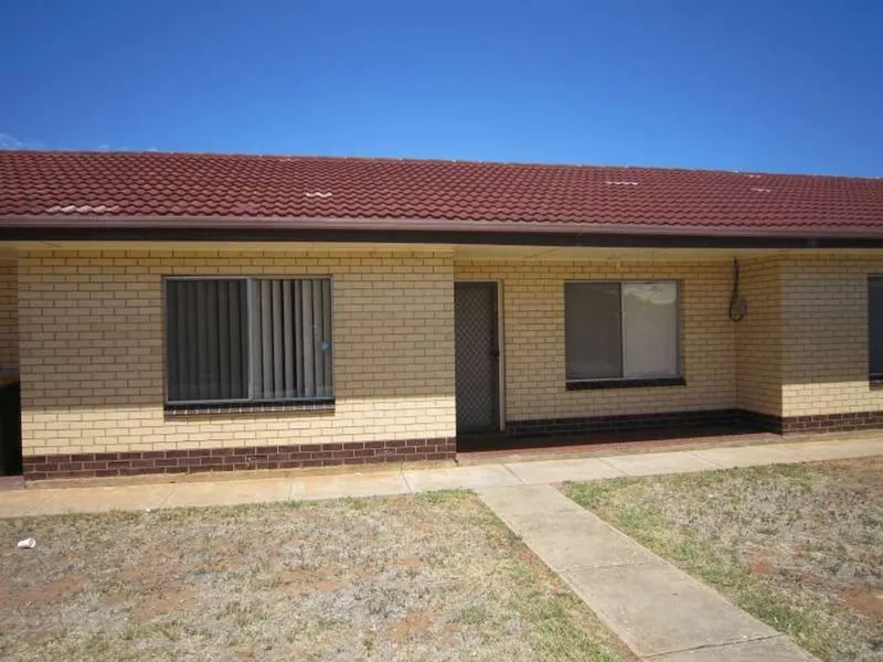 Unit Near Transport & Shops