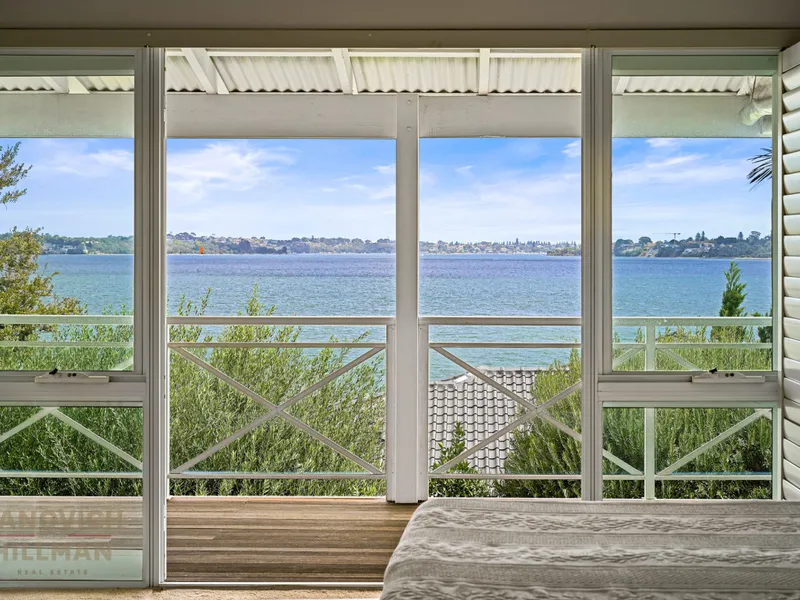 UNFURNISHED HOME WITH RIVER PANORAMA VIEWS