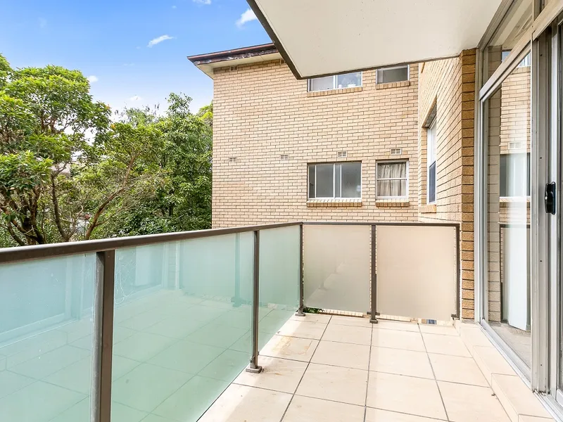 WALK TO STATION AND SHOPS  - MODERN, SPACIOUS AND PET FRIENDLY - **OPEN FOR INSPECTION WED 14TH APR AT 12:25 - 12:40PM** CONTACT NADIA ON 0434 291 021