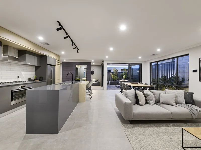 BIG BLOCK, BEAUTIFUL HOME. BUILT IN 9 MONTHS