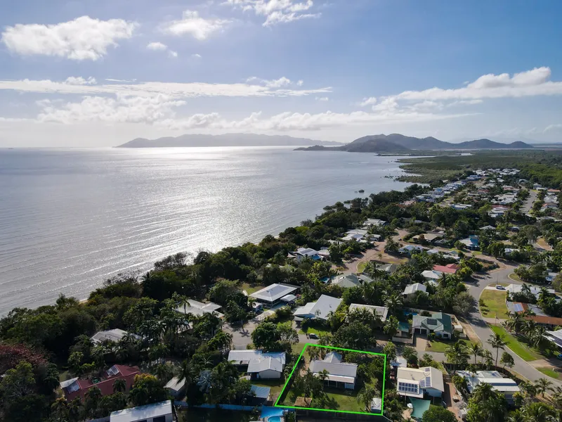 DESIRABLE LOCATION - 100 metres from the beach in a peaceful and quiet family friendly court on an extra large block
