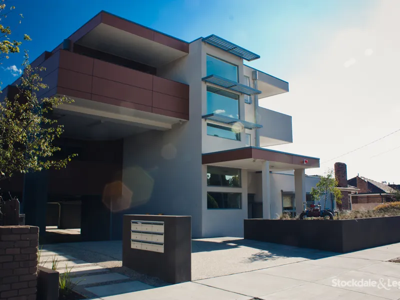 GROUND FLOOR APARTMENT IN CENTRAL DANDENONG