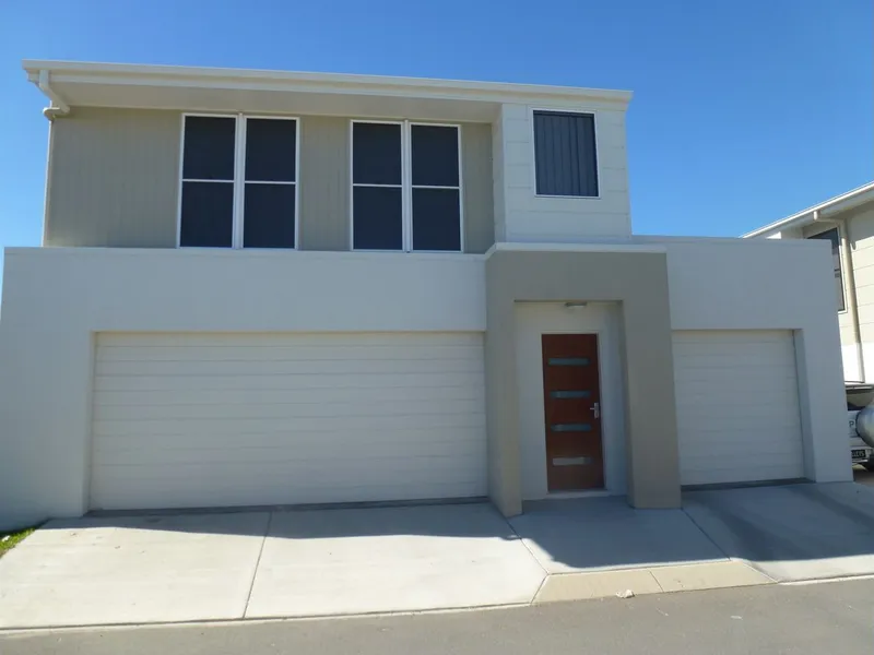 STUDIO APARTMENT AVAILABLE IN POPULAR ESTATE!