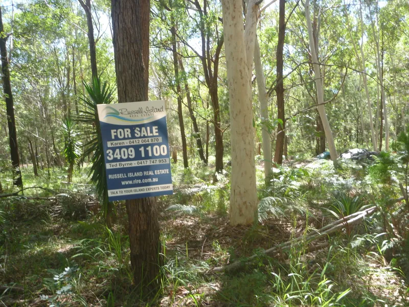 BUSHLAND SETTING