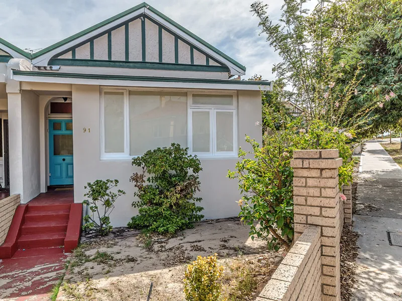 2x1 Plus Third Bedroom or Study – Character Home