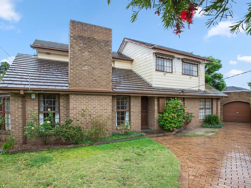 Large Family Home with scope to enhance and personalise