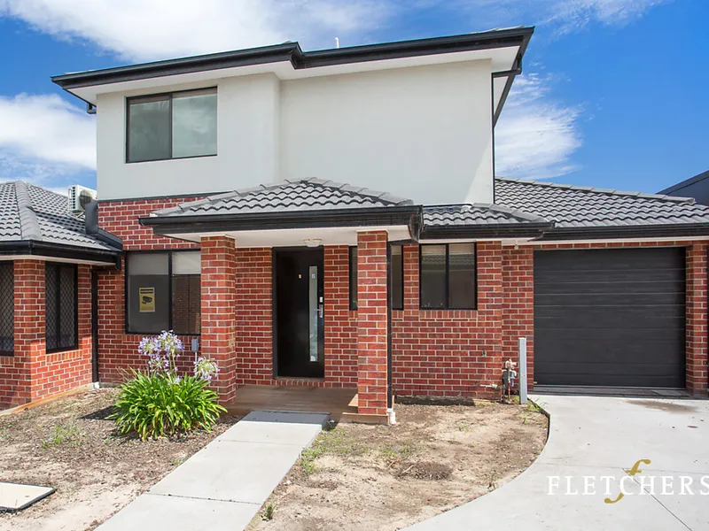 MODERN 4 BEDROOM TOWNHOUSE