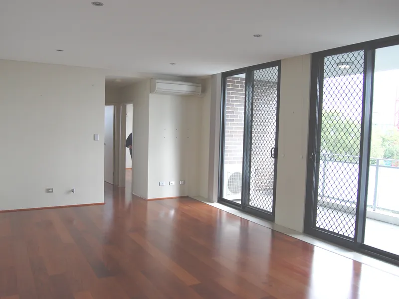 MODERN AND SPACIOUS TWO BEDROOM