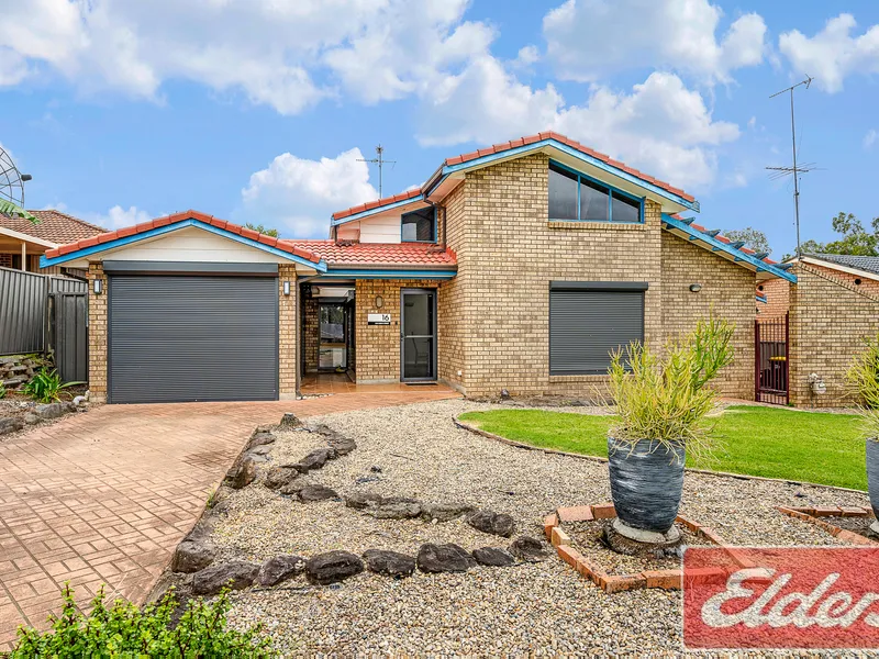 Designer Built Home in Sought After Family/Friendly Location