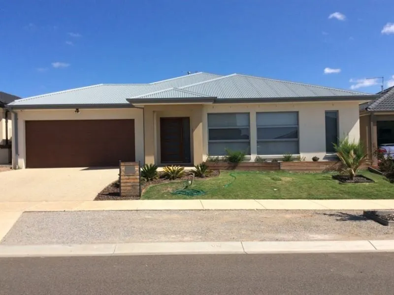 First Class Luxury home looking for a First Class Tenant!