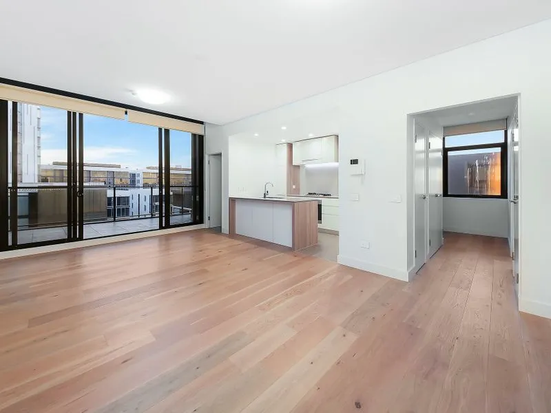 Modern Two Bedroom | High Ceiling