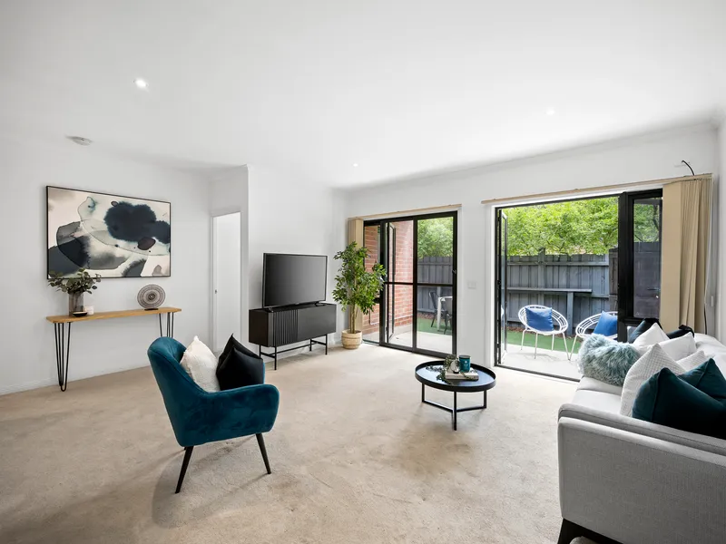 Lifestyle Brilliance with Set Back Unit, Right by The Pines Shopping Centre