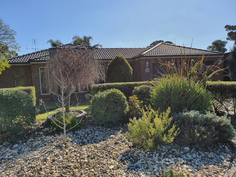 Excellent large five bedroom home