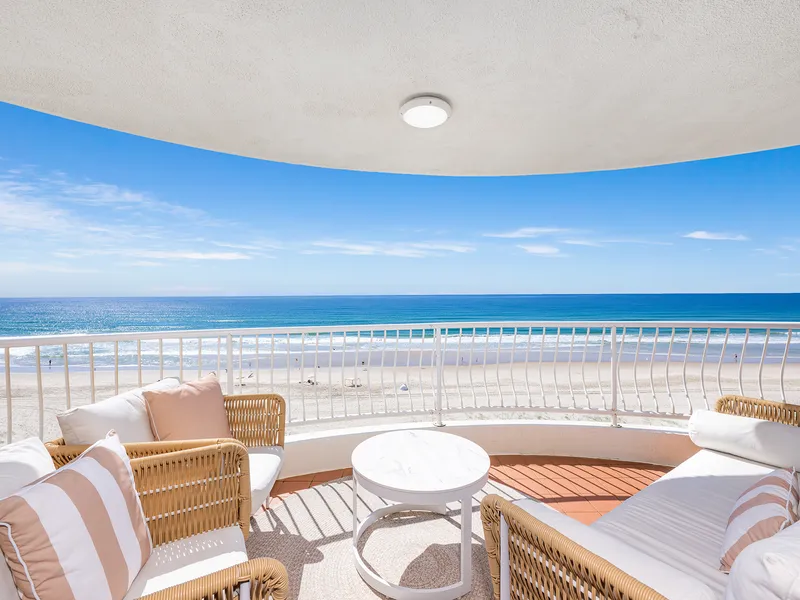 The Ultimate Absolute Beachfront 3 Bedroom