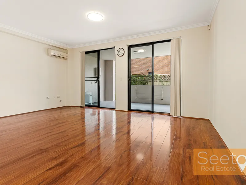 Pet-Friendly Ground Floor Apartment With Backyard