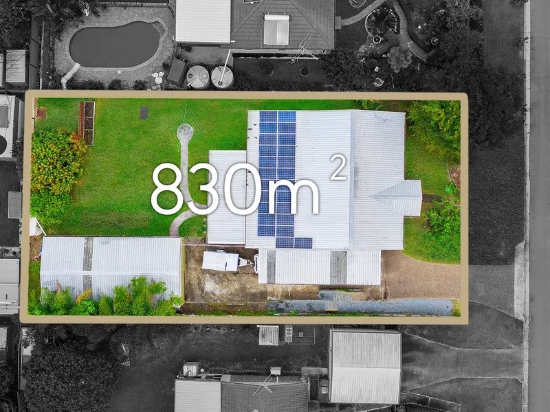 Discover a picture-perfect home with room to move and play!