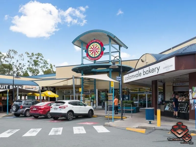 1 MINS WALK TO WOOLWORTH, CITY BUS, CALAMVALE COLLEGE AND CHILDCARE