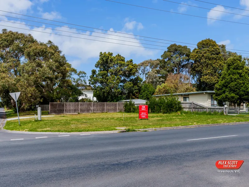 Short Stroll to the Beach - Level Access Vacant Residential Land