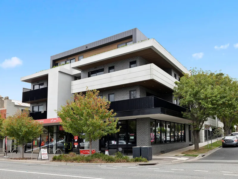 Superior Single in the Heart of Hampton St