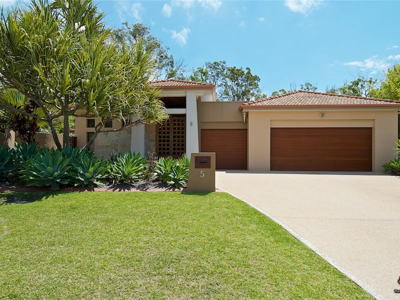 HUGE FAMILY HOME IN ARUNDEL