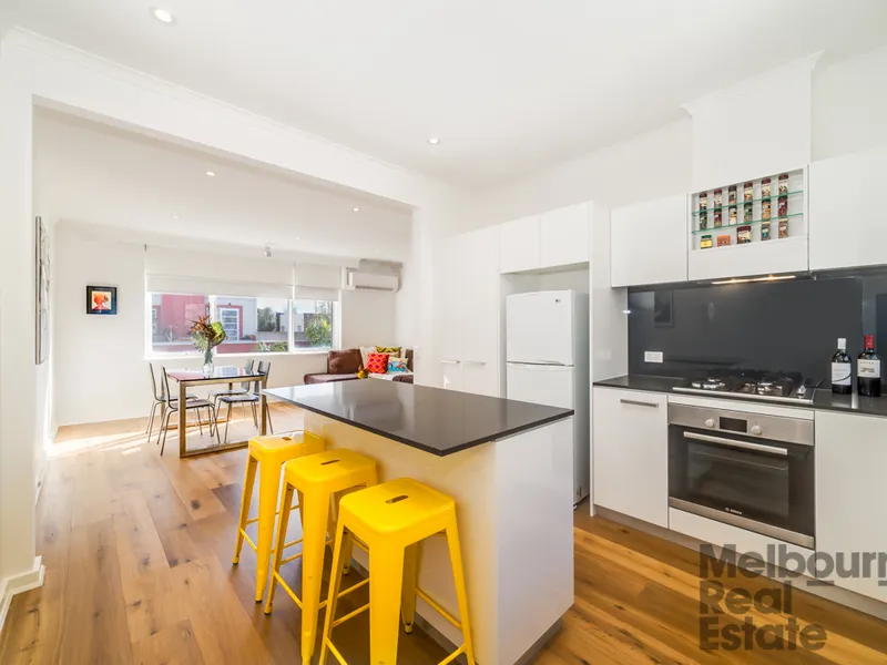 Beautiful Renovated Apartment in a Desirable Location
