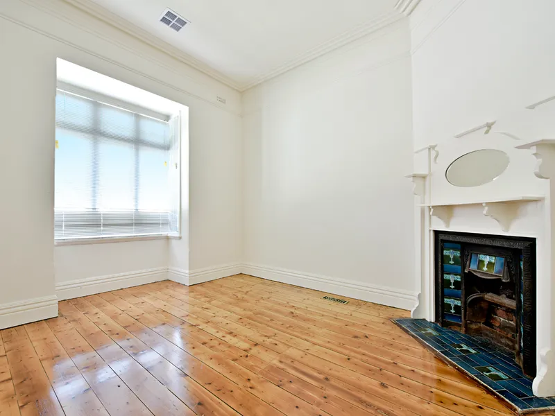 PLEASE REGISTER YOUR DETAILS BELOW, TO BE NOTIFIED OF UPCOMING INSPECTION TIMES