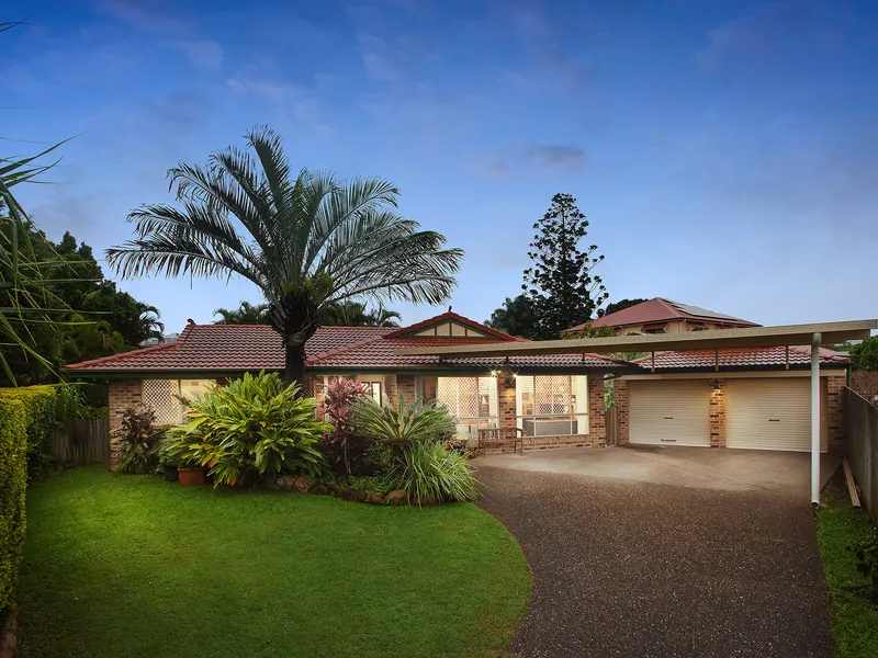 Family Home On 848m2!