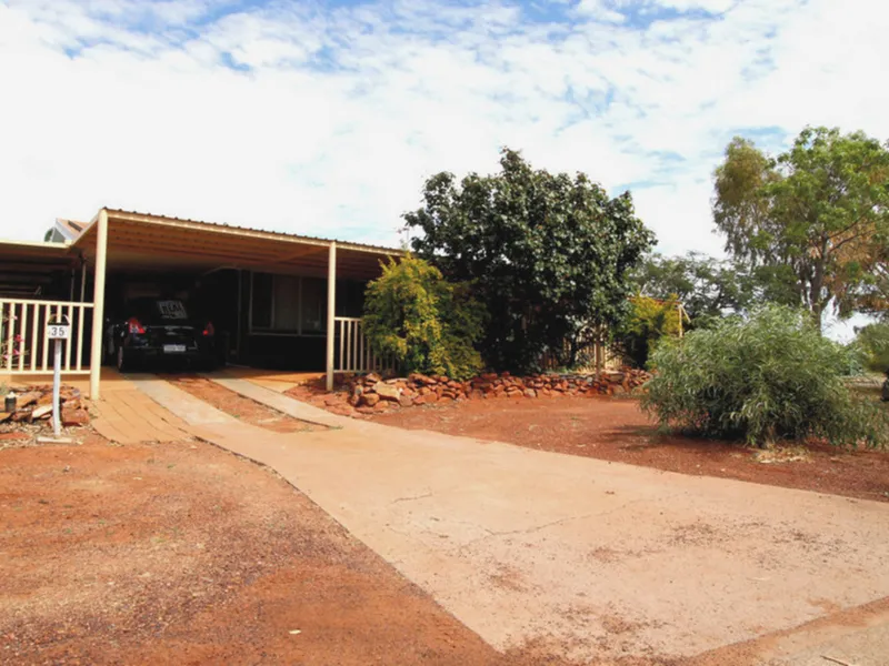 Bulgarra 3 x 1 home - walk to the Oval & School! *Available from 22 August*