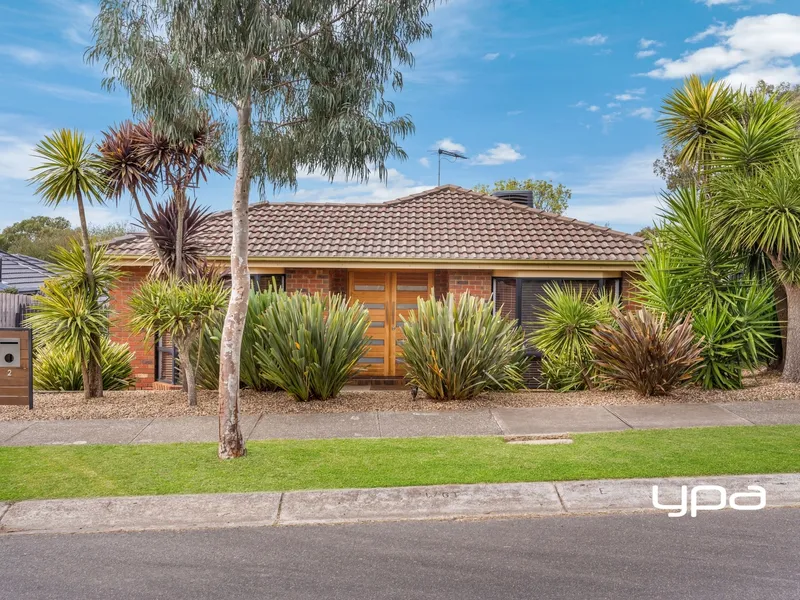Updated Home - Court Location - Massive Entertaining Space
